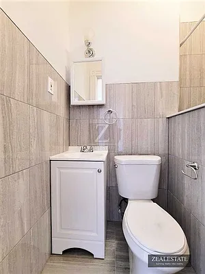 Rented by ZealEstate Group Inc | media 39