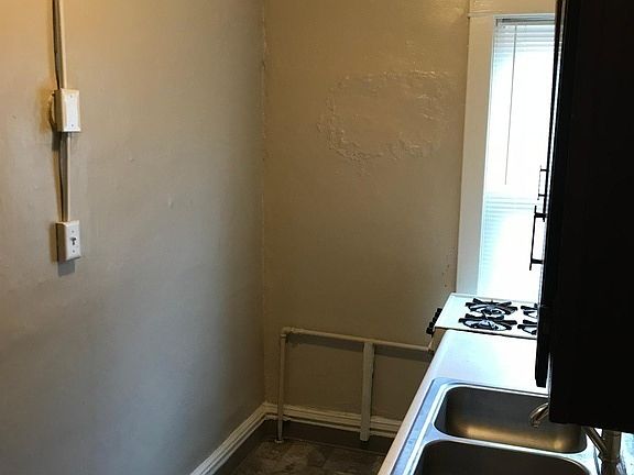 3rd image of 3837 Baltimore Ave #9