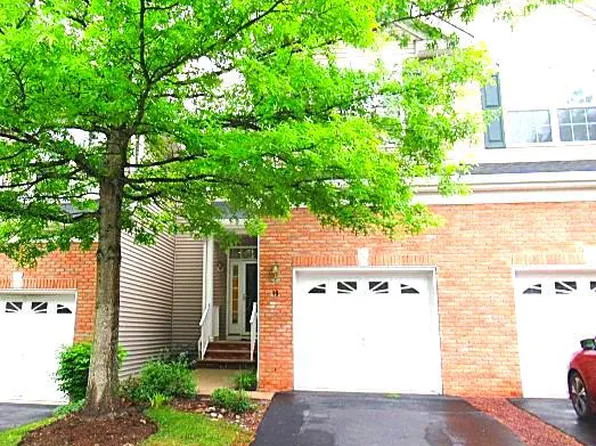 19 Hoover Ave, Princeton, NJ 08540