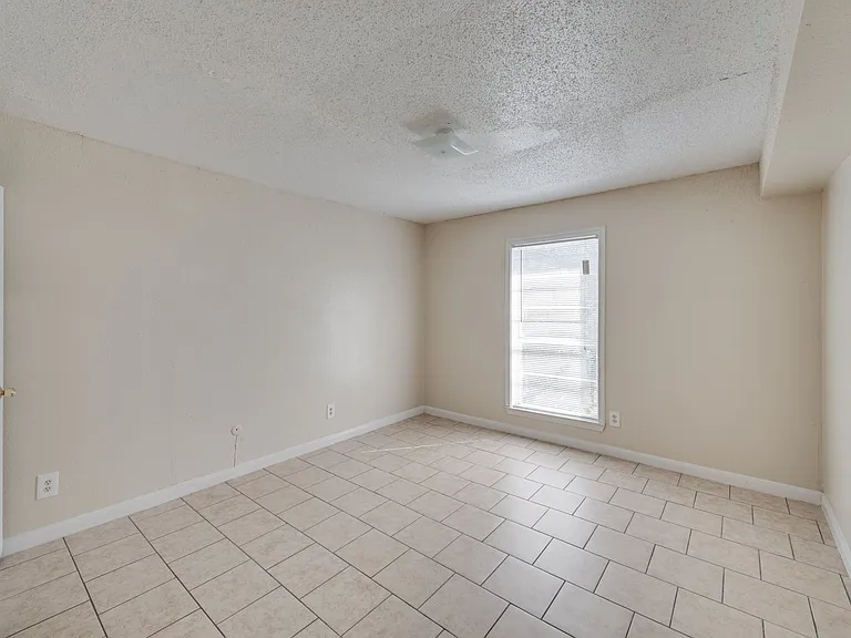 6120 Bellaire Blvd — Photo 9