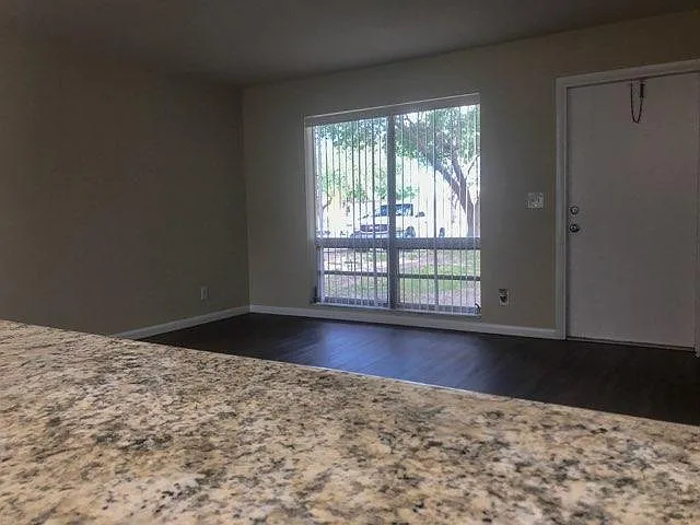 5205 Eadie Pl — Photo 7