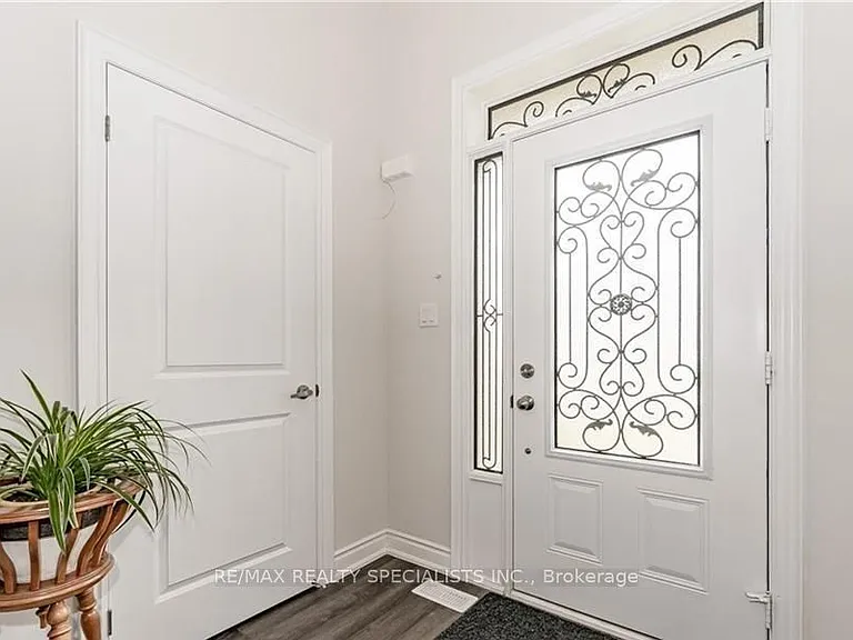 230 Farley Rd #4 — Photo 2