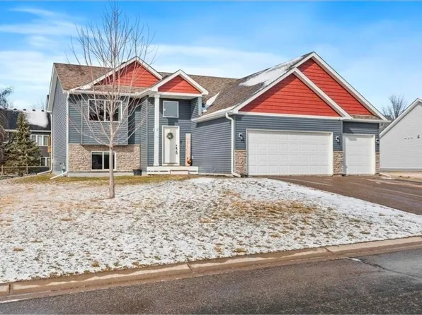 527 Pond View Dr SE, Lonsdale, MN 55046
