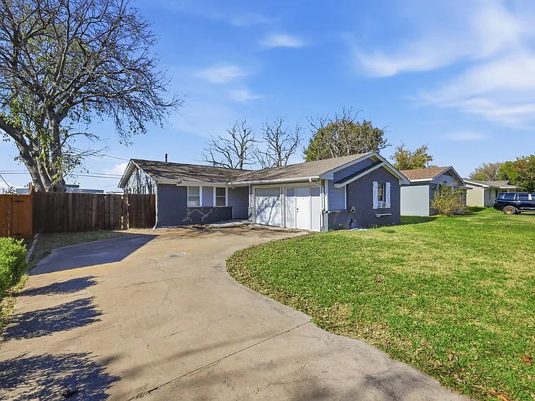 1002 Mardi Gras Ln — Photo 20