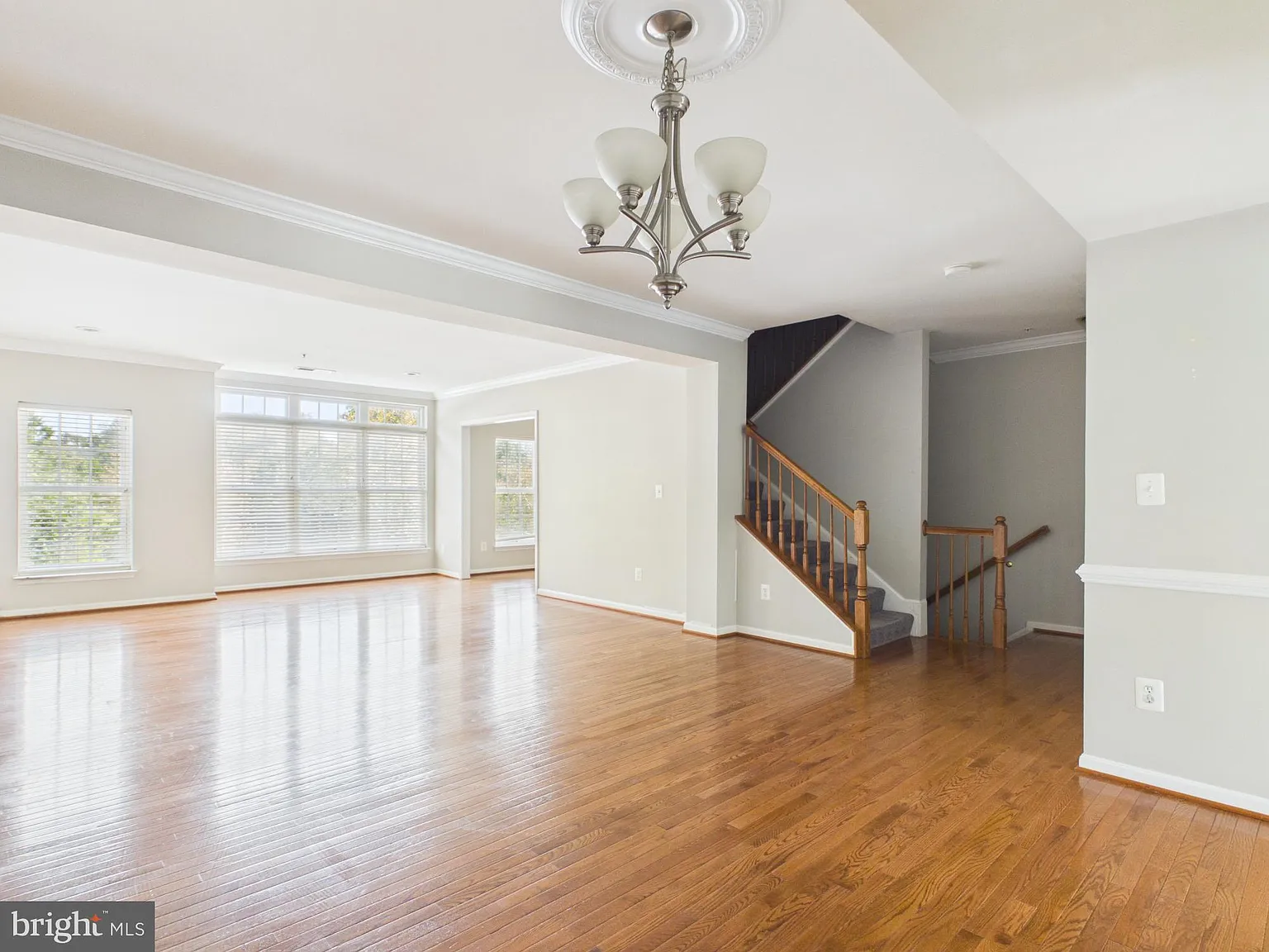 3 bed, 2.5 bath, 2234 sqft, $3,500 — Photo 4