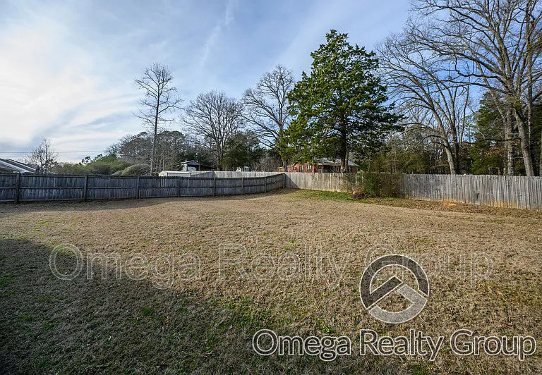 18488 Thoroughbred Dr — Photo 33