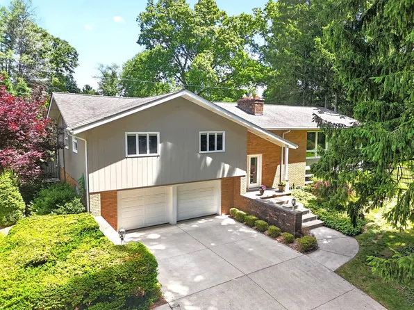 3600 Hendee Rd, Jackson, MI 49201