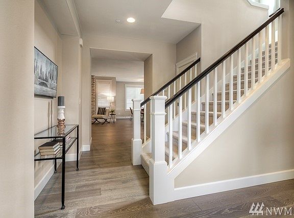 4th image of 17208 NE 116th Way