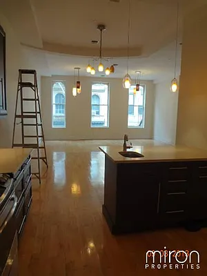 Rented by Miron Properties | media 27