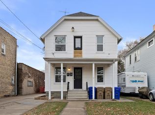 3824 14th Ave #UP, Kenosha, WI 53140