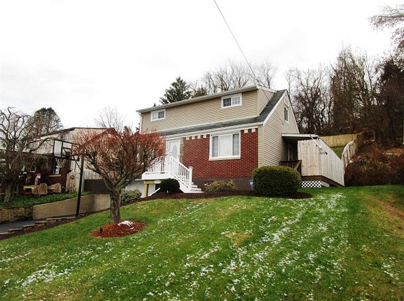 2nd image of 1834 Loretta Dr