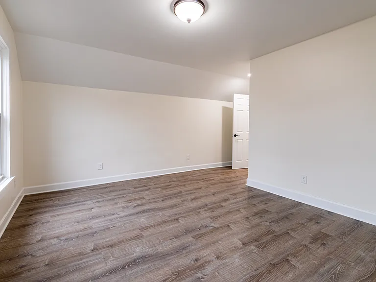 908 Fruit Ave #UP — Photo 7