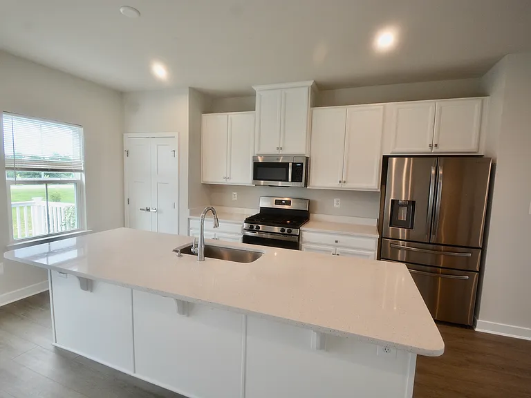 126 Fletcher Cir — Photo 4
