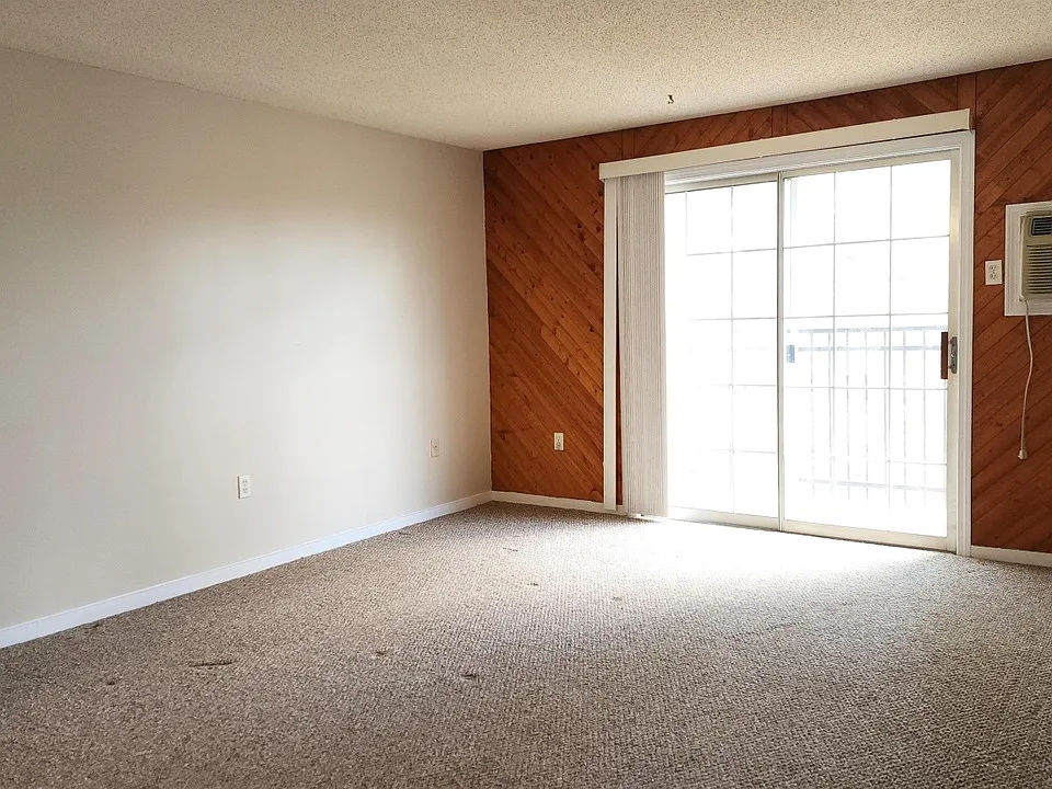 11 Saint James Pl
