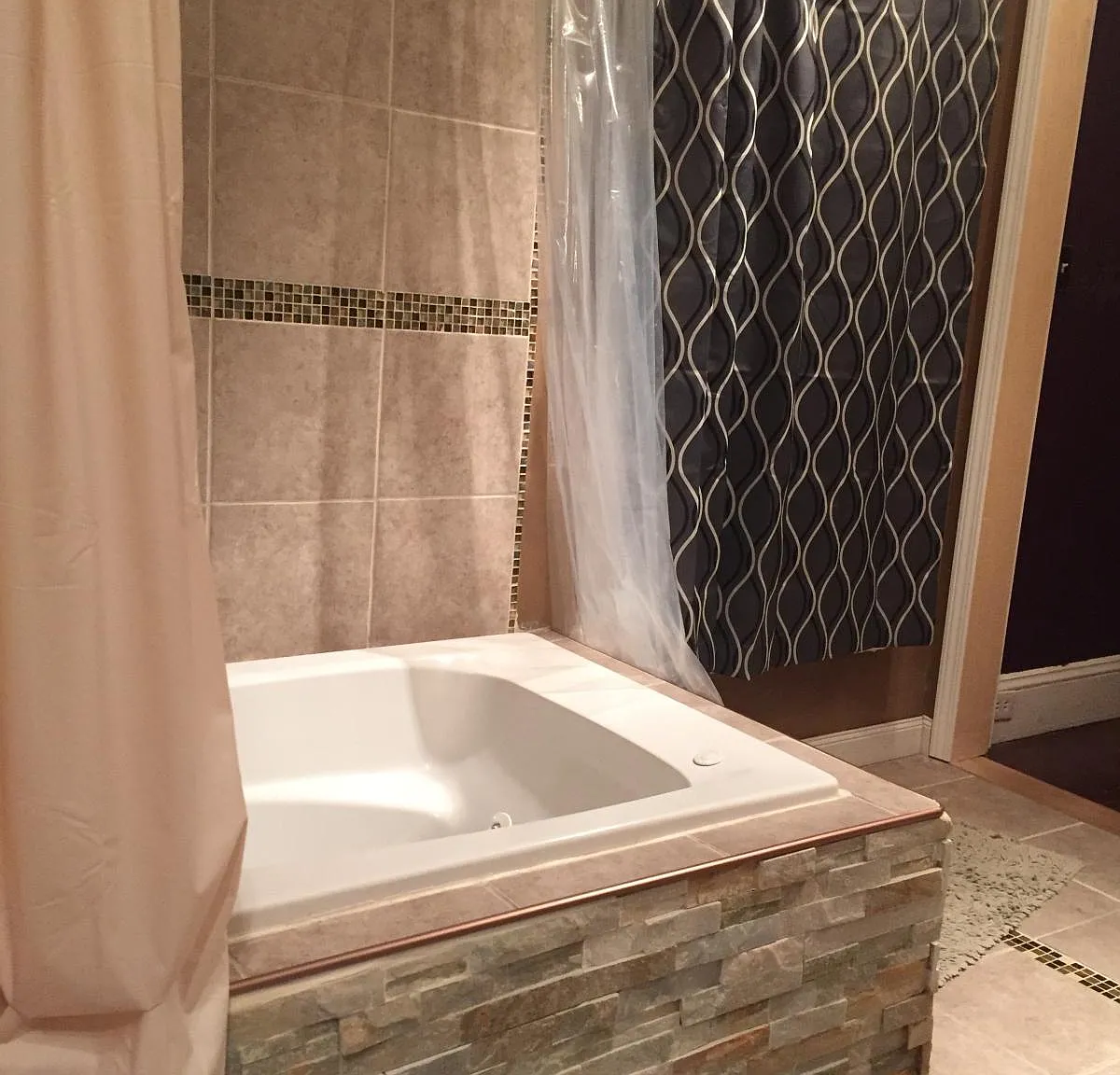 532 Eagle Street — Photo 4