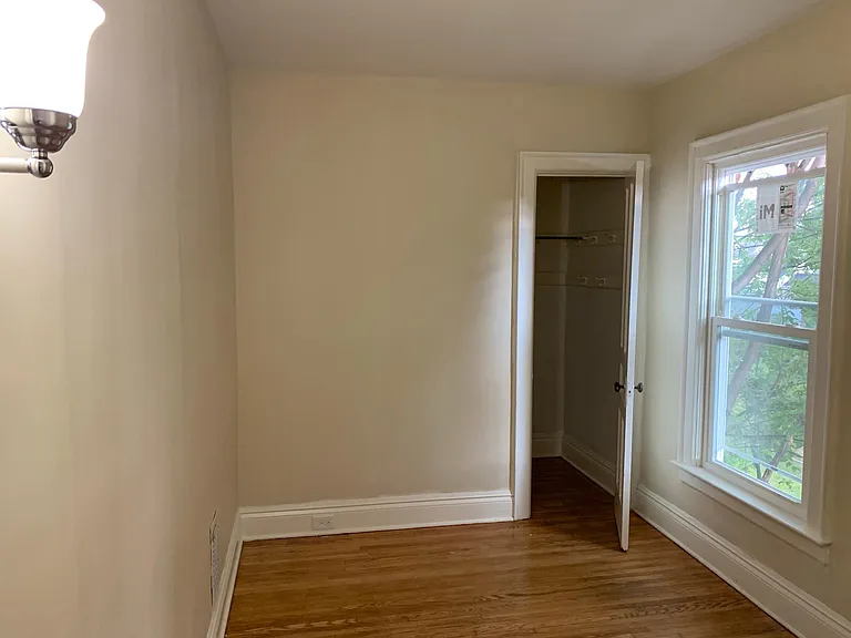 37 Bremen St — Photo 8