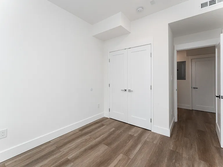 2230 Nicholson St SE #5 — Photo 7