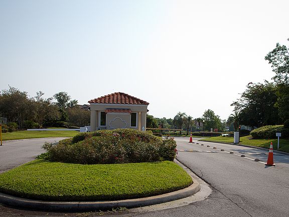 4th image of 8306 Barquero Ct N