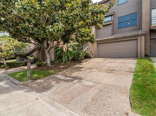 18205 Sandy Cv, Houston, TX 77058