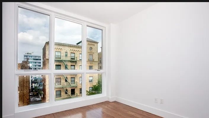 Rented by Loom Capital Group Inc. | media 21