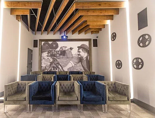 Rented by The KCI Group | media 24