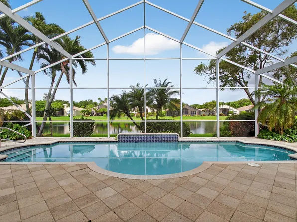 13221 Alhambra Lake Circle, Delray Beach, FL 33446