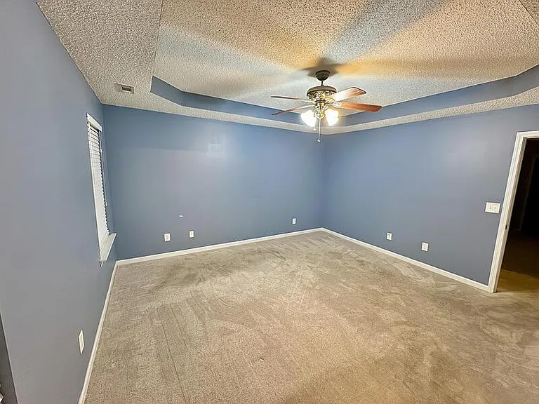 322 Clover Brook Dr — Photo 10