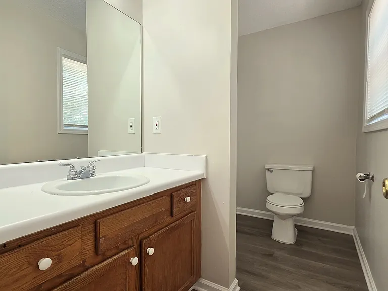 232 Hampton Dr — Photo 17