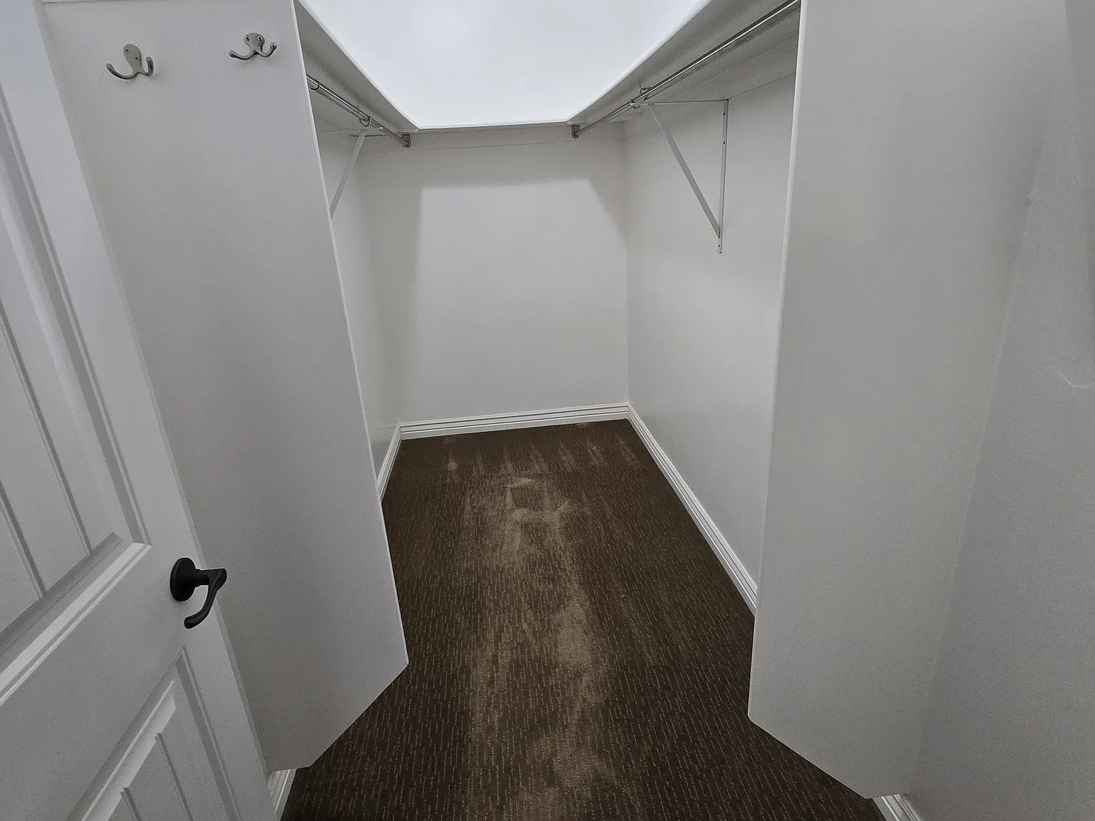 6 bed, 3.5 bath, 3925 sqft, $3,600 — Photo 4