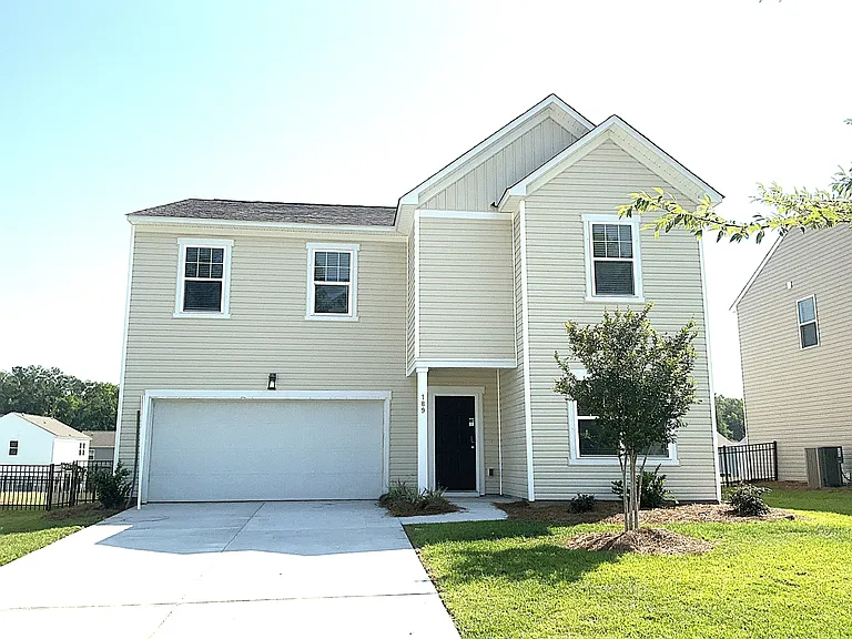 189 Orion Way — Photo 1