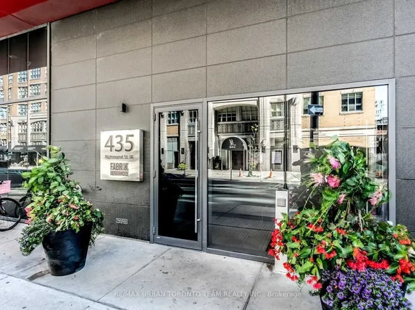 435 Richmond St W #408, Toronto, ON M5V 0N3