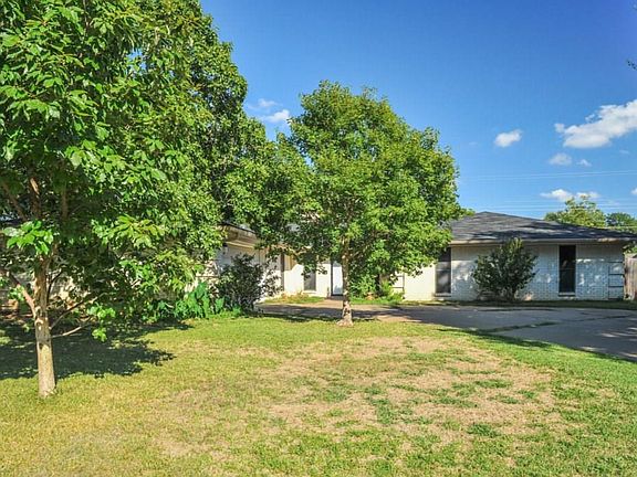 5th image of 4001 Sundown Dr