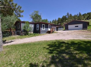 7 Moore Ln, Newcastle, WY 82701