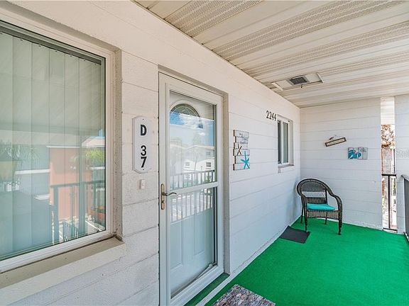 3rd image of 2244 Canal Dr #D37
