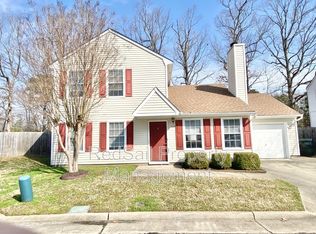 223 Gate House Rd, Newport News, VA 23608
