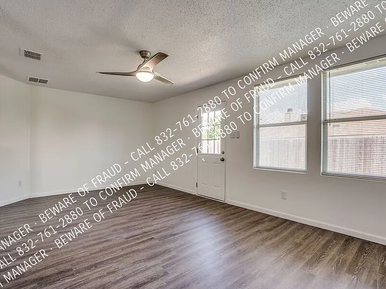 616 Almandora Dr — Photo 17