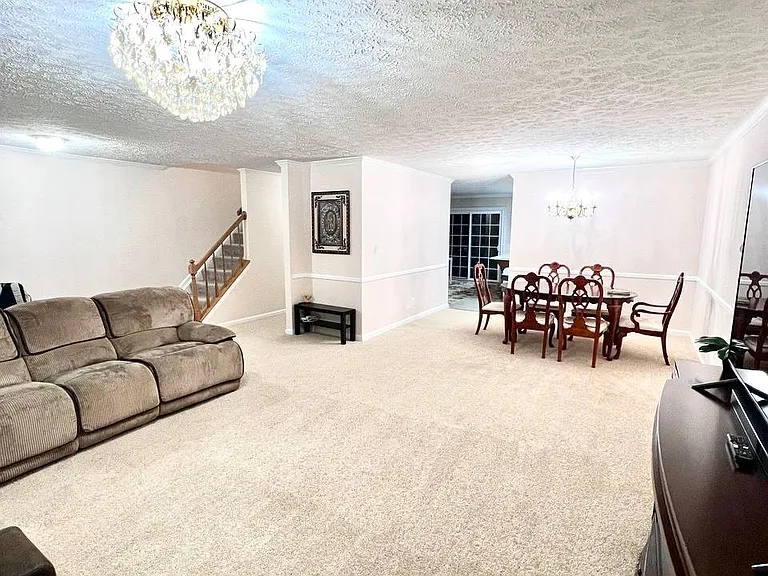 1310 Littlefield Pl — Photo 2