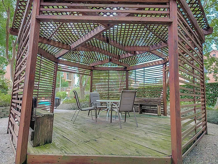 10811 Richmond Ave #19 — Photo 20
