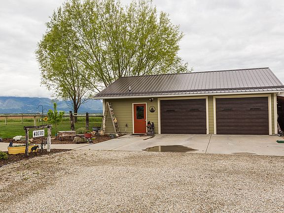 2nd image of 434 Vista Way