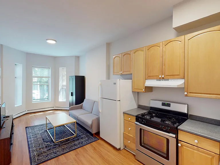 96 Hammond St #3 — Photo 1