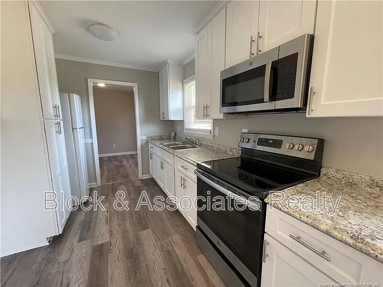 1927 Shiloh Dr — Photo 9