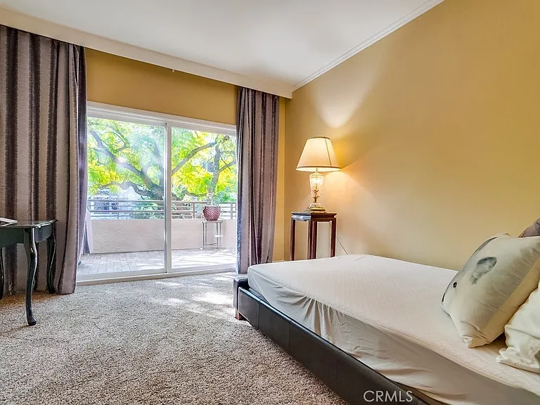 501 E Del Mar Blvd #202 — Photo 43