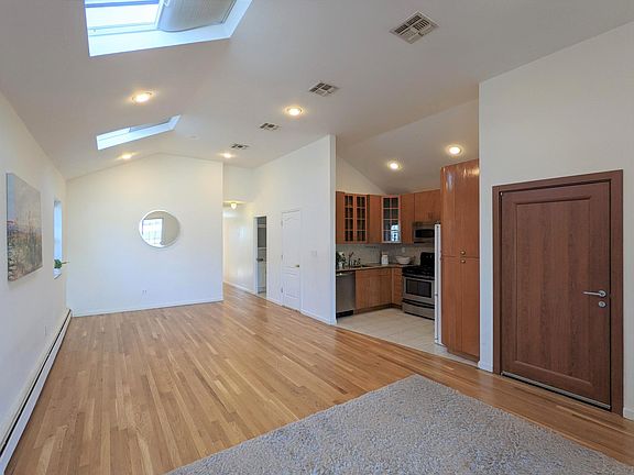 2nd image of 535 Minnieford Ave #Penthouse