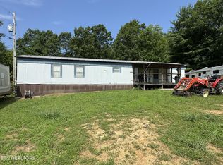 757 Locust Ln, Oneida, TN 37841