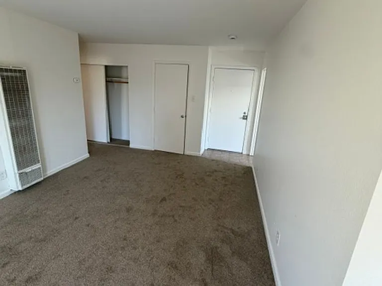 407 Fairmount Ave — Photo 51