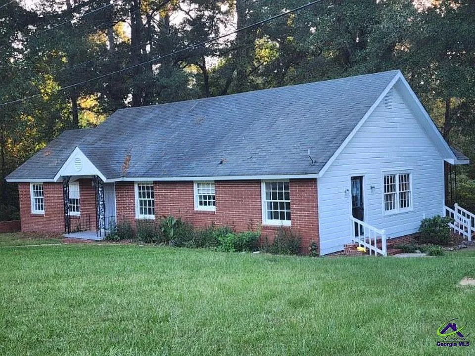 705 Charlse Dr