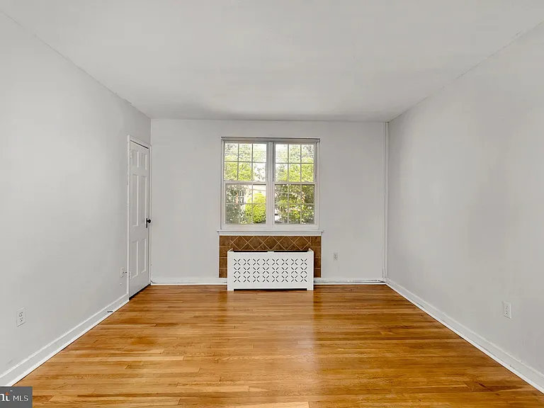 3201 Commonwealth Ave #B — Photo 4