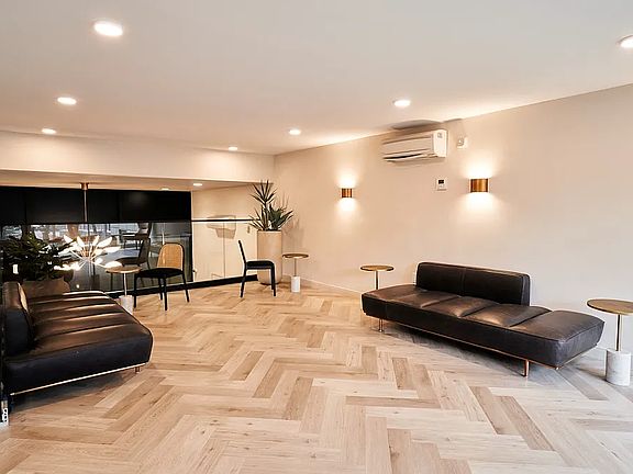 4th image of 546 Main St APT 314