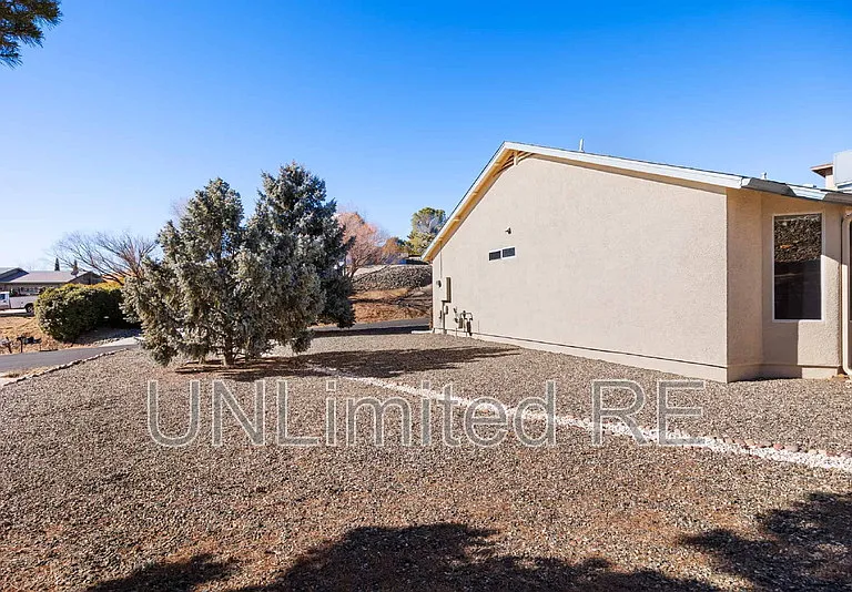 8960 E Volcano Dr — Photo 25