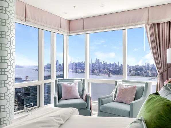 77 Hudson Street image 10 of 35